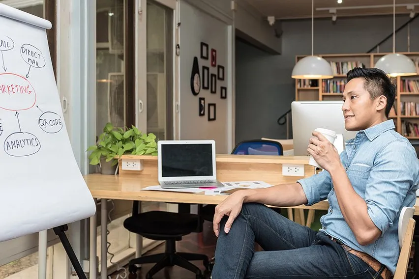 تاجر در نگاه جامعه و شبکه های اجتماعی